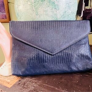 Navy Faux Aligator Clutch